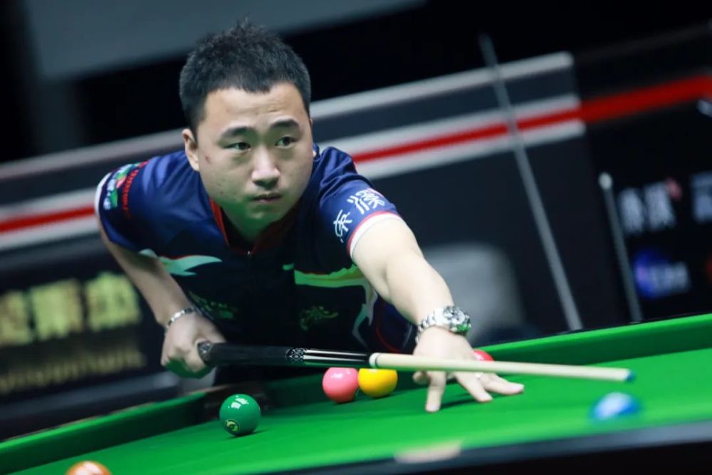 并反手击出 并反手击出