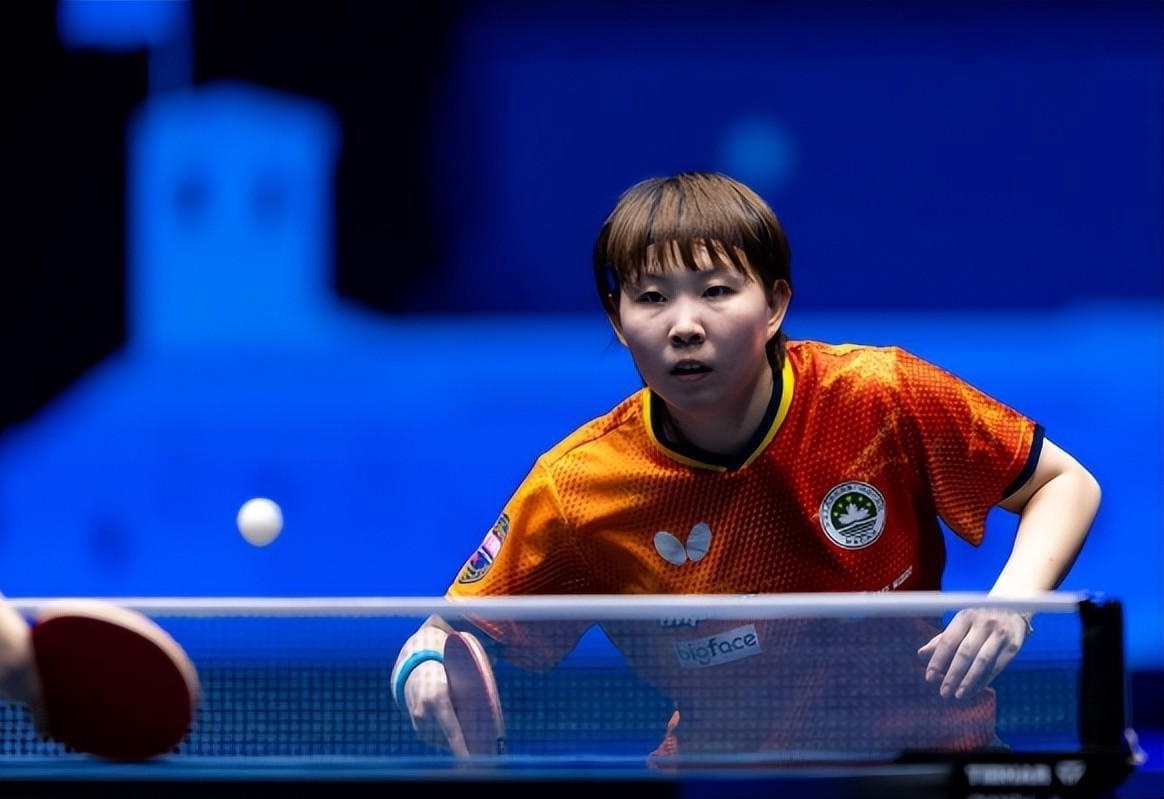 纳哥中场的 纳哥中场的